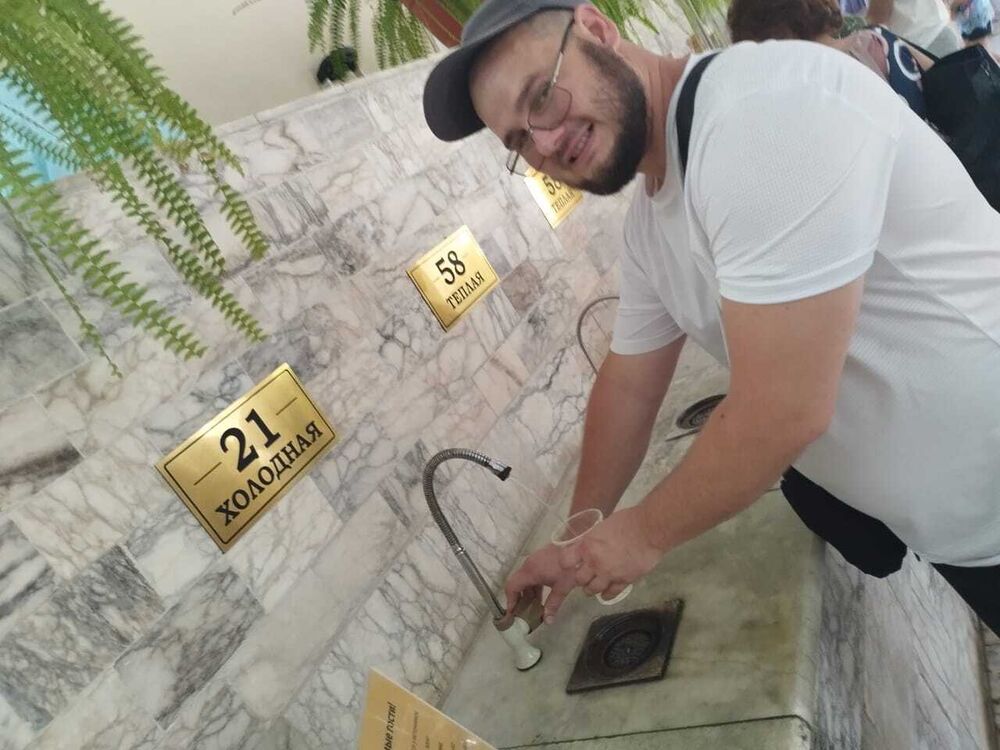  44084337  , 38 ,    