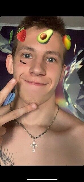  21259717  Anton, 23 ,    