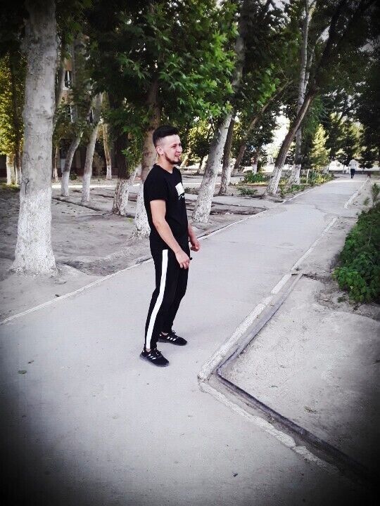  ,   Shox, 28 ,   ,   , c , 
