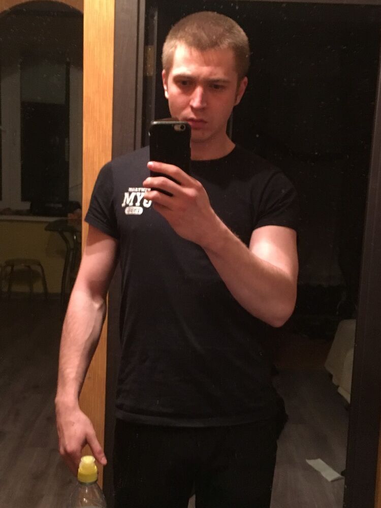  10437137  , 32 ,    