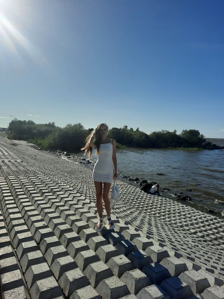  54060567  , 32 ,    -