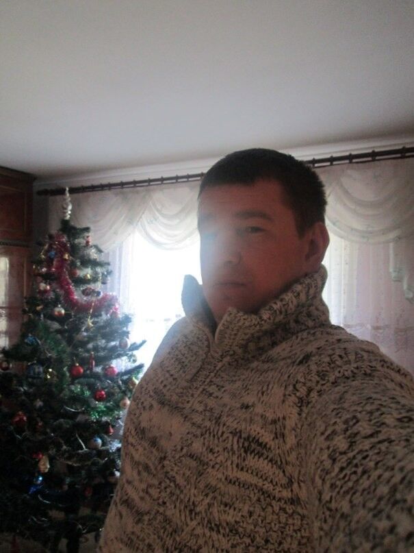  9235427  Lyjney, 39 ,    -