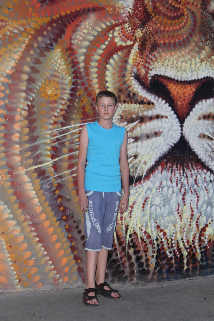  ,   Vlad, 27 ,   
