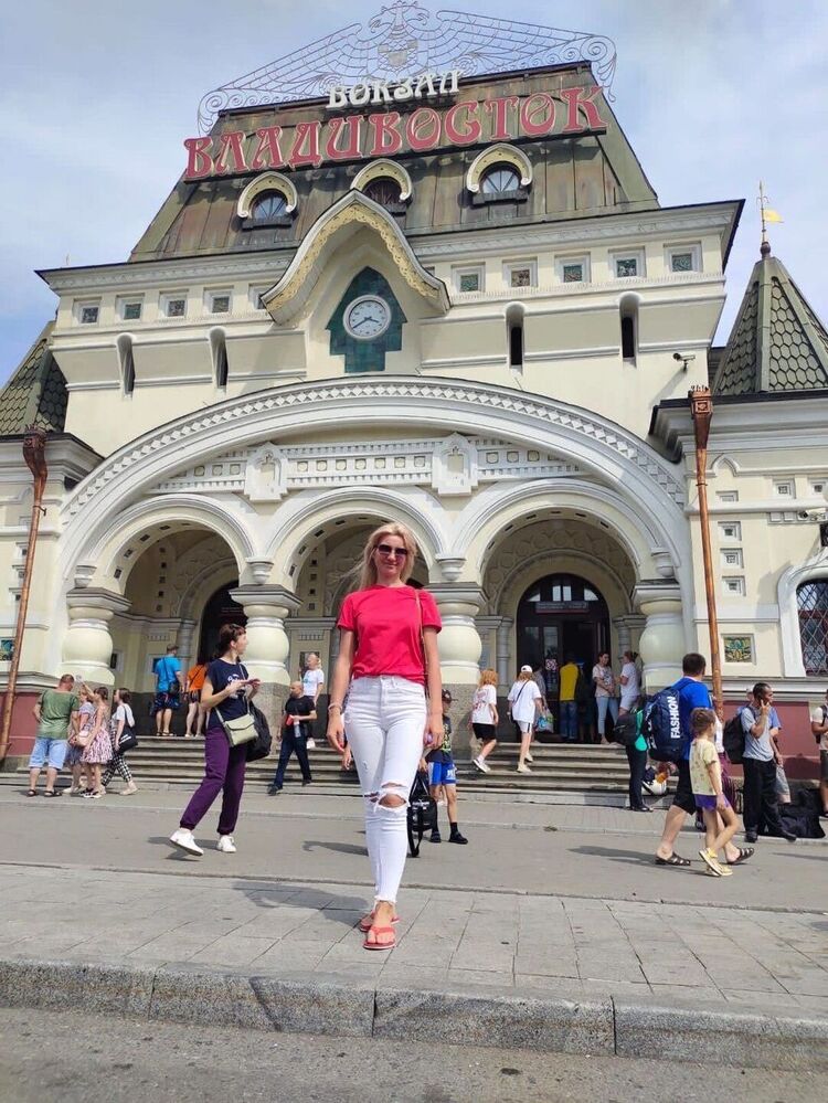  Denpasar,   , 43 ,     , c 