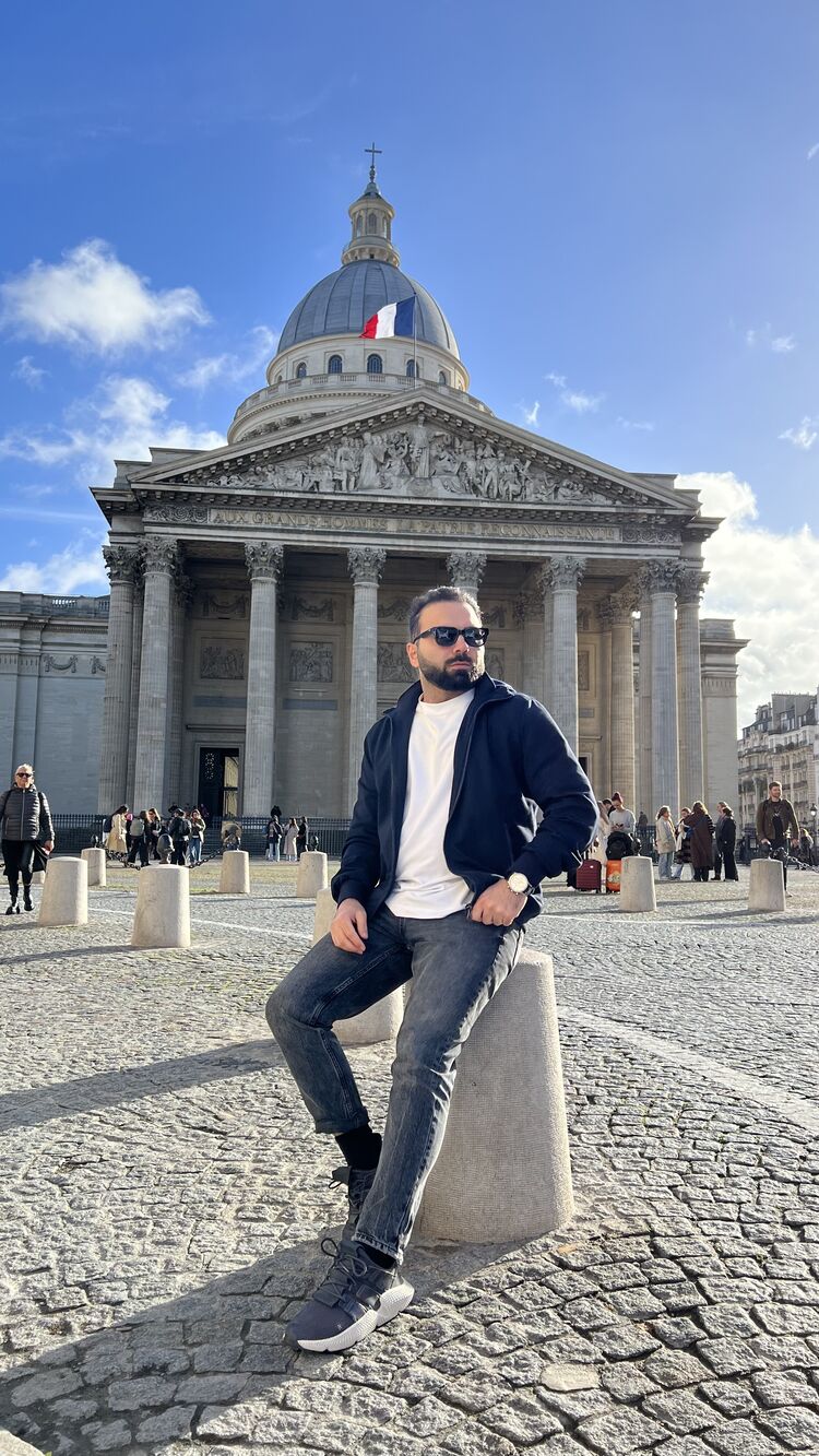  ,   Hamid, 38 ,  