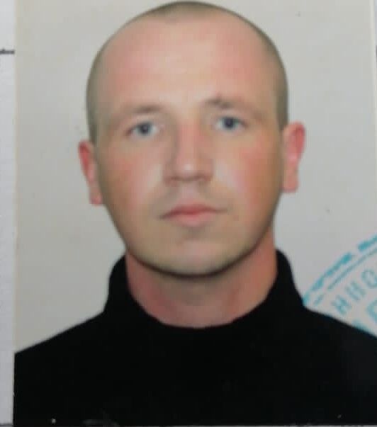  47900907  Aleksander, 42 ,    