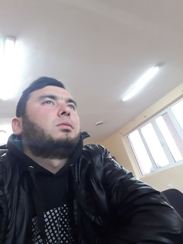  19153717  Shahboz, 31 ,    