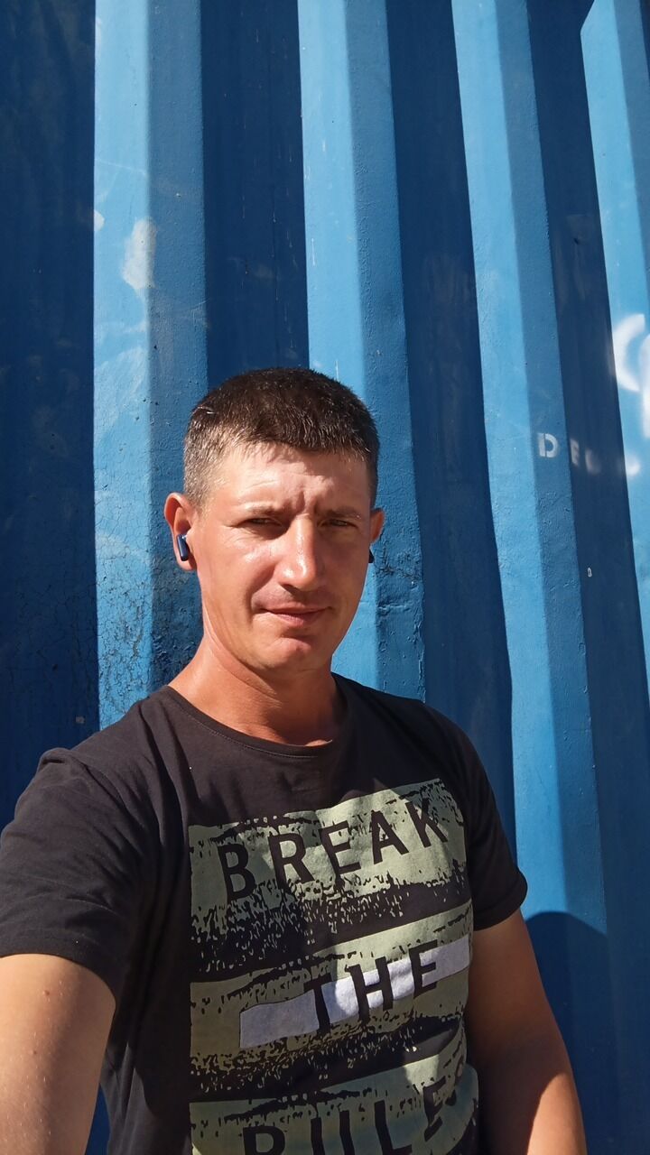  46688617  , 44 ,    
