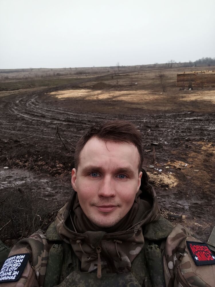  44437617  Vladimir, 34 ,    