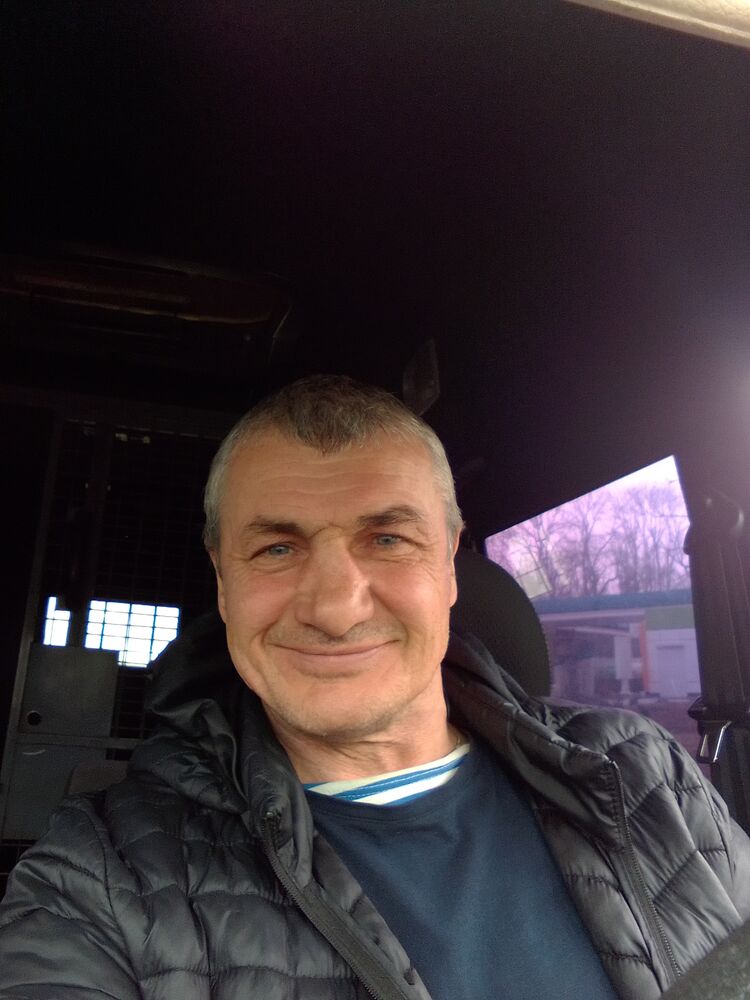  36587337  Dima, 53 ,    