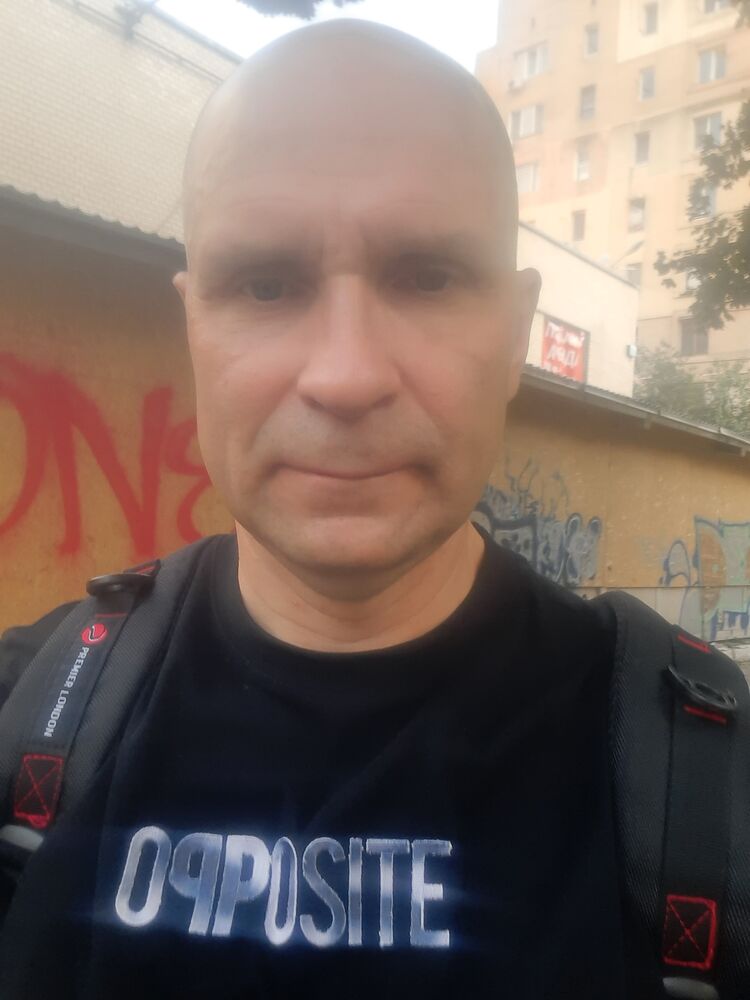  46908317  , 53 ,    