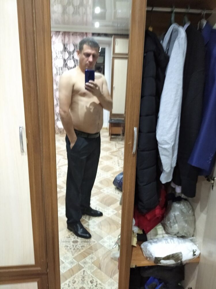  21104017  Stas, 40 ,    