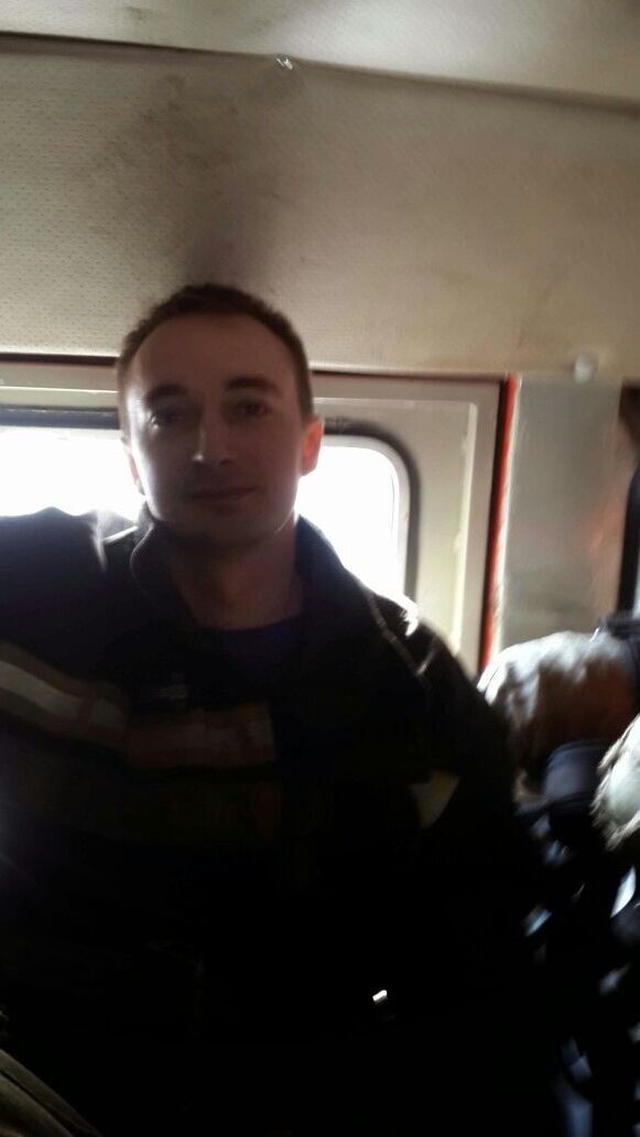  10179327  Denis, 40 ,    