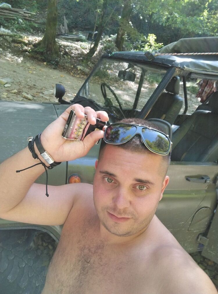  41758407  , 31 ,     