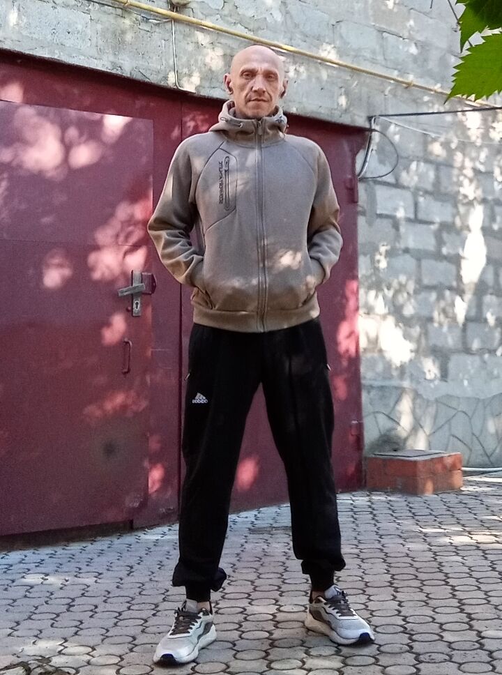  52918567  , 42 ,    