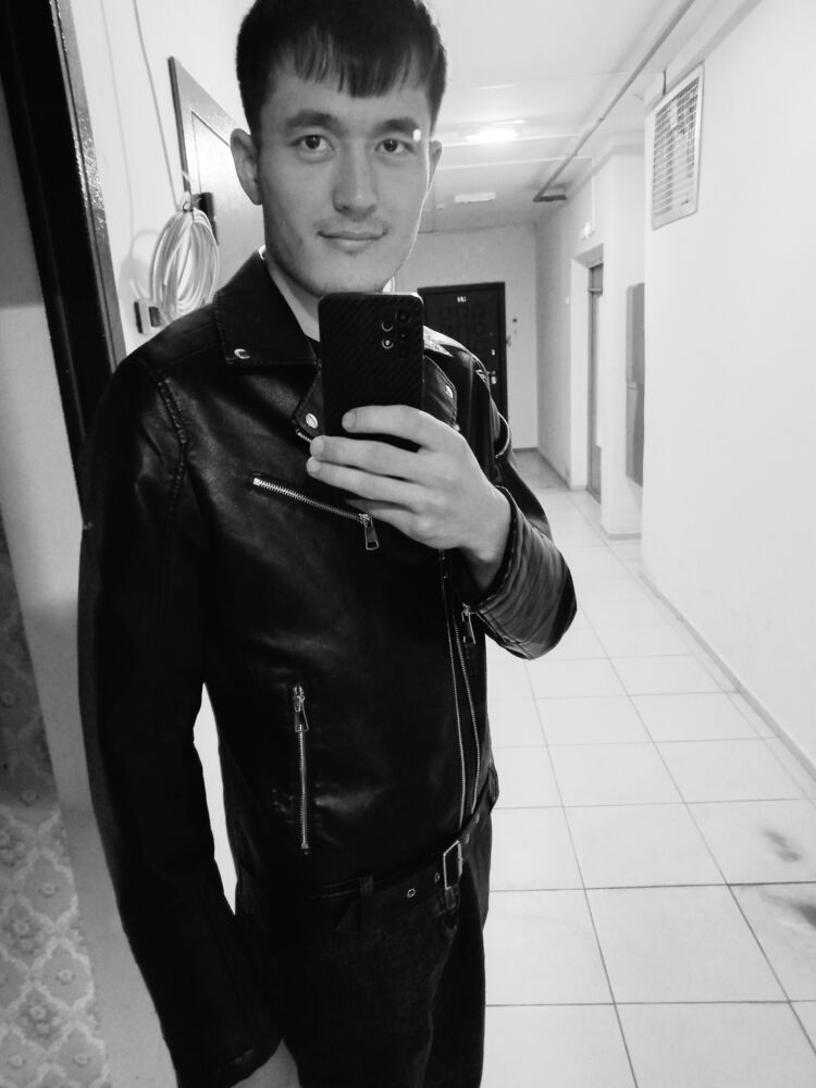 ���� 54153057 ������� Hugo, 34 ����, ���� ���������� � ��������