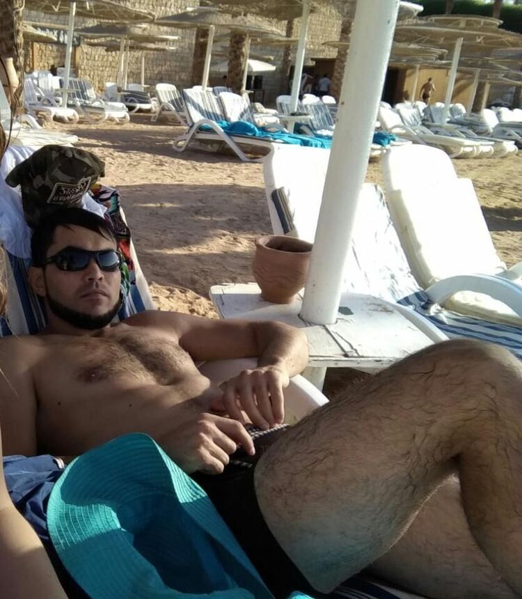  ,   Ali, 38 ,  