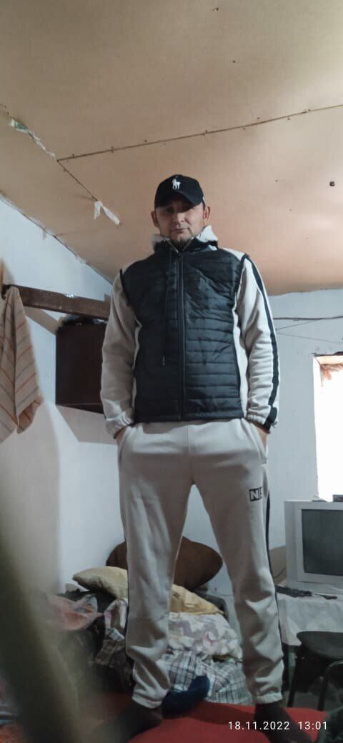  35859707  Ruslan, 39 ,    