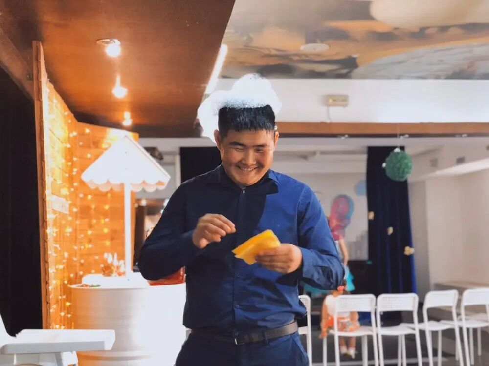  44958477  , 27 ,    