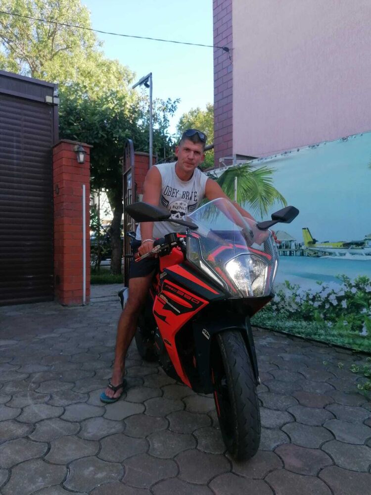  46794357  , 44 ,    