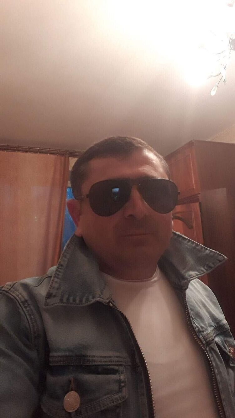  ,   Miko, 40 ,   ,   