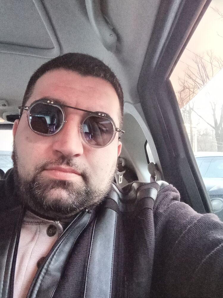  ,   Ruslan, 38 ,   ,   