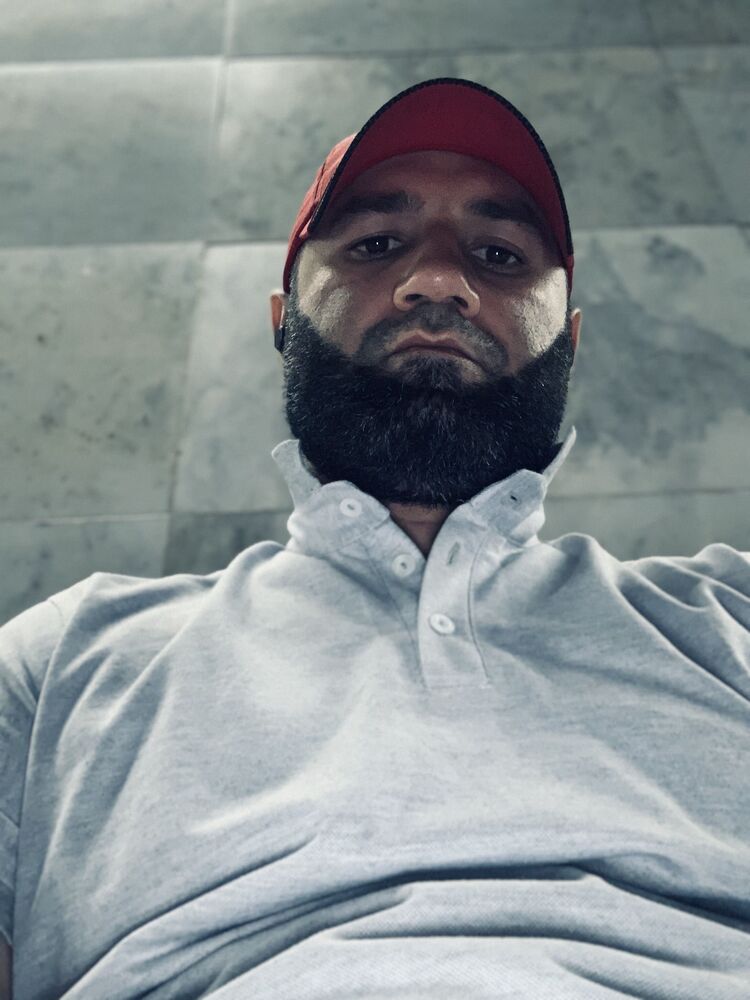  27639687  Adam, 36 ,    