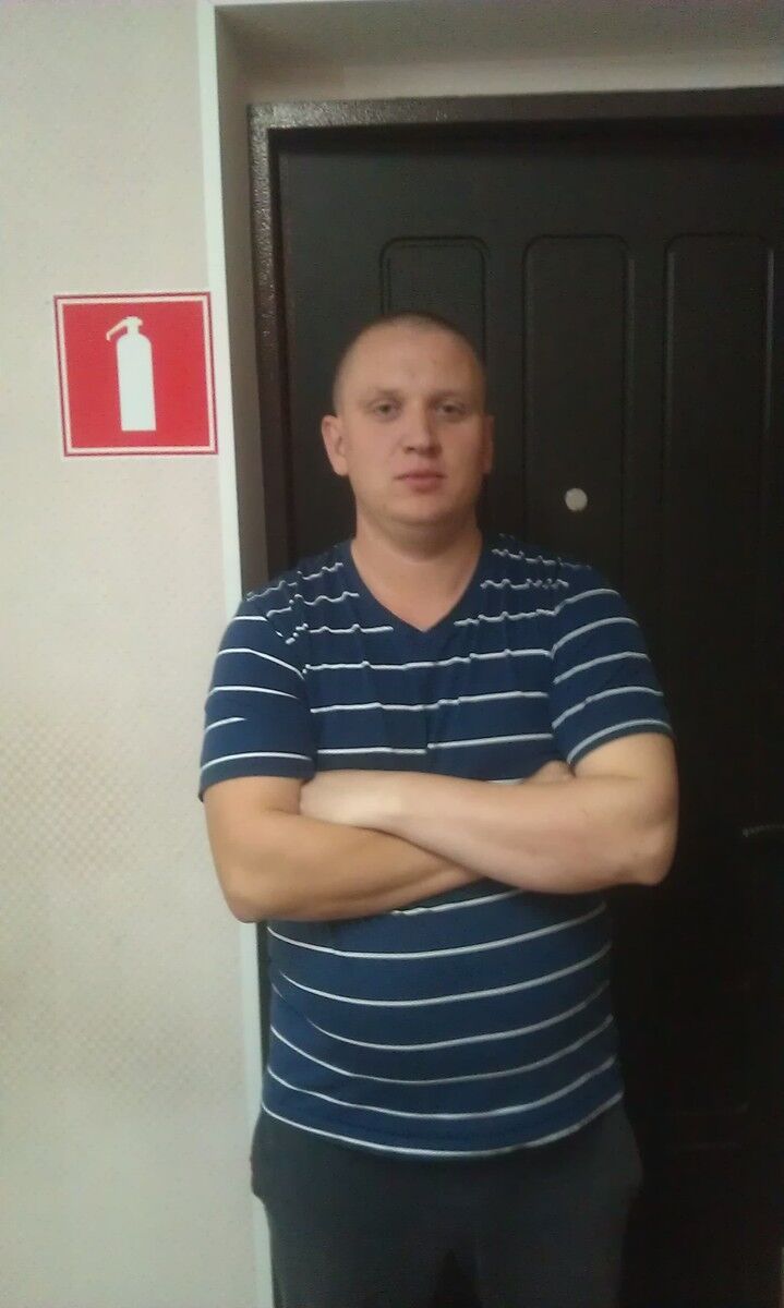  6565077  Roman, 41 ,    