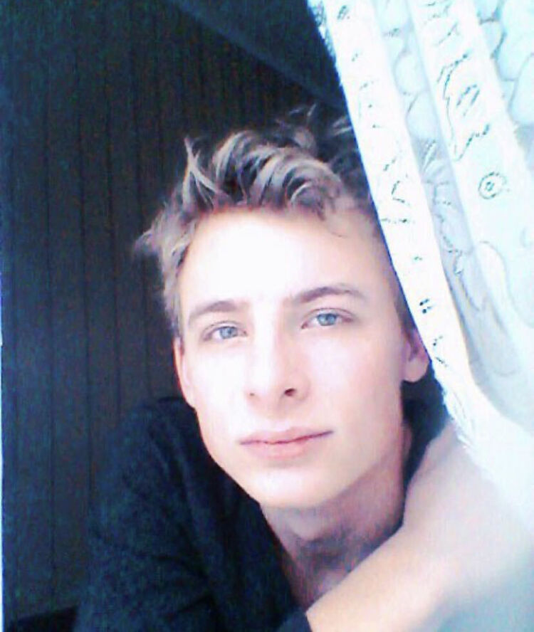  44637767  , 35 ,    --