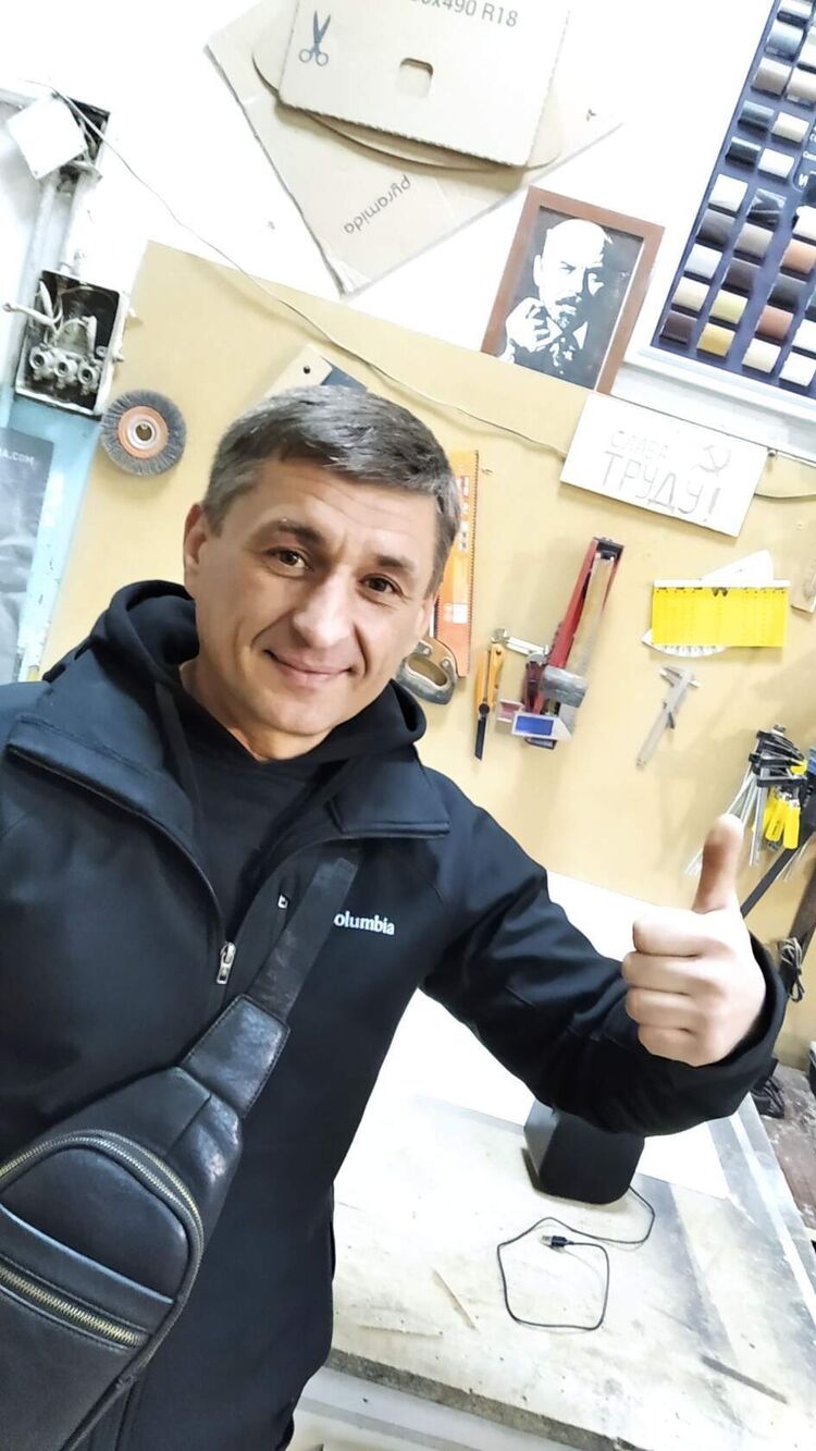  30541527  , 44 ,    