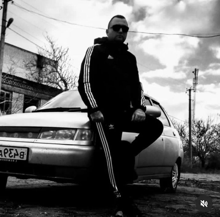  48283667  Artem, 27 ,    