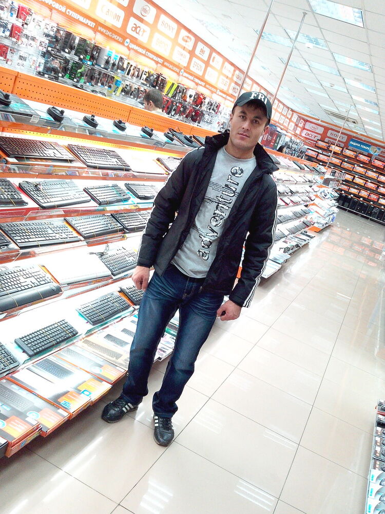  4182607  Muslim, 40 ,    