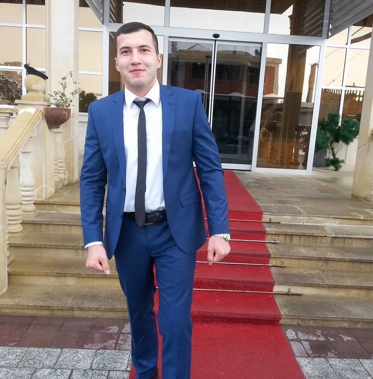  54651427  Cavid, 31 ,    