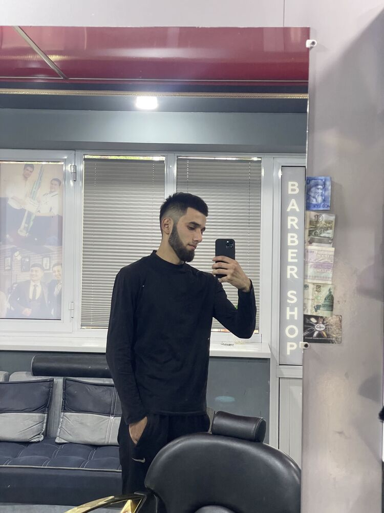  46085537  , 23 ,    
