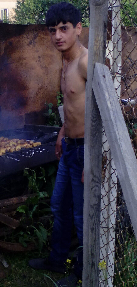  ,   Edgar, 44 ,   ,   , c 