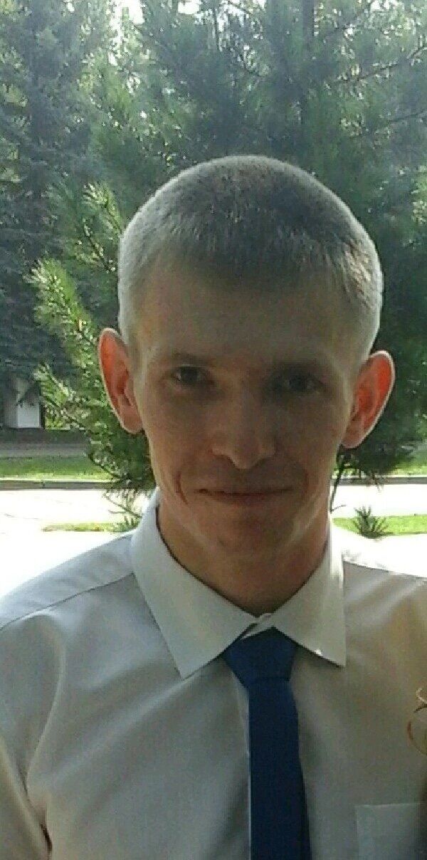   ,   Denis, 39 ,   