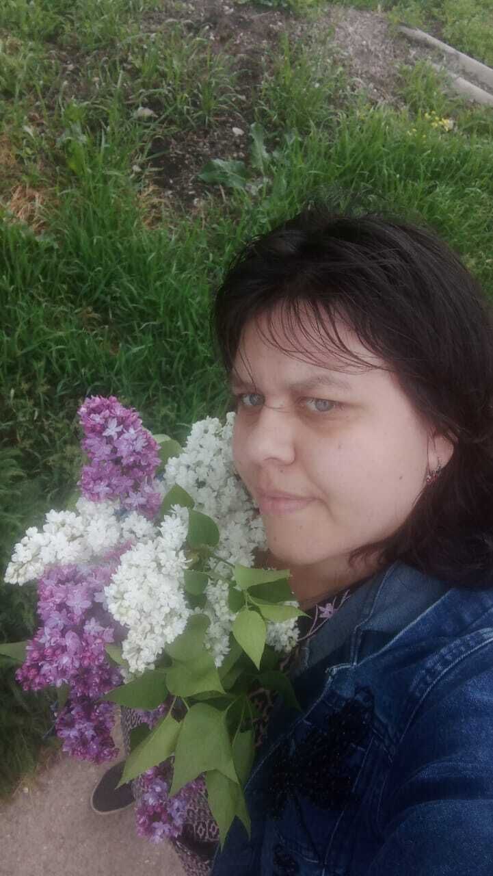  46572247  , 27 ,    