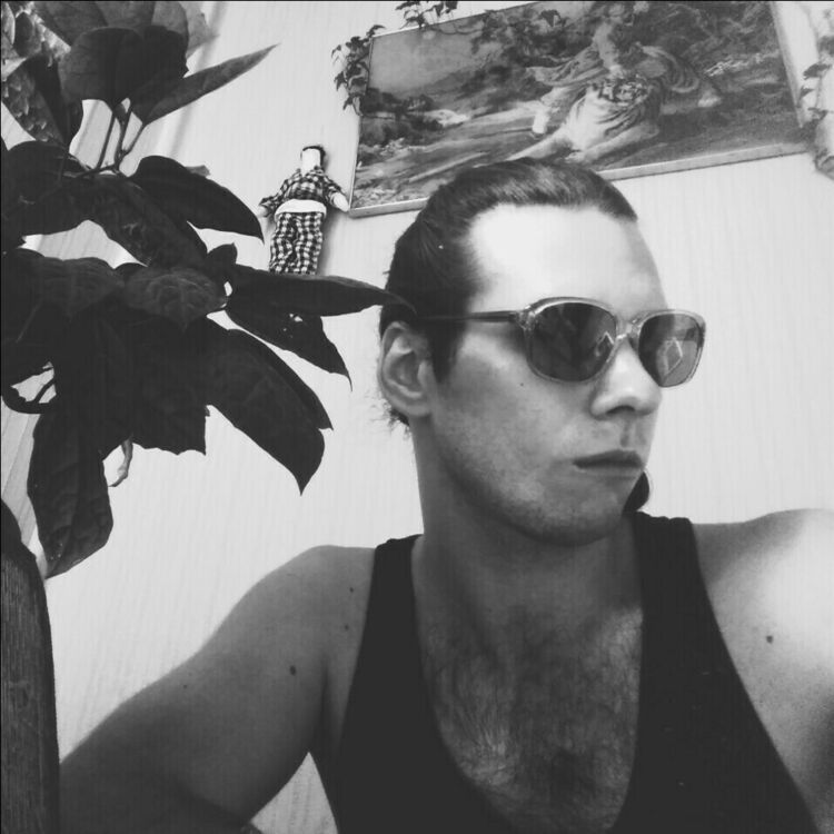  -,   Leon, 31 ,   ,   , c , 