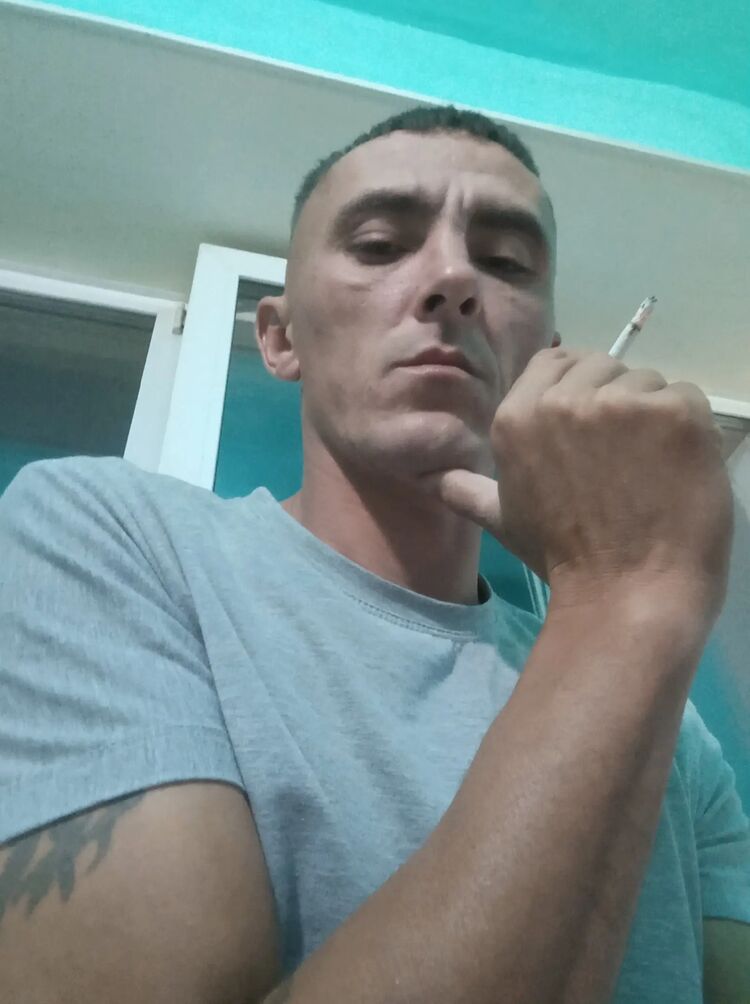 44031557  , 35 ,    