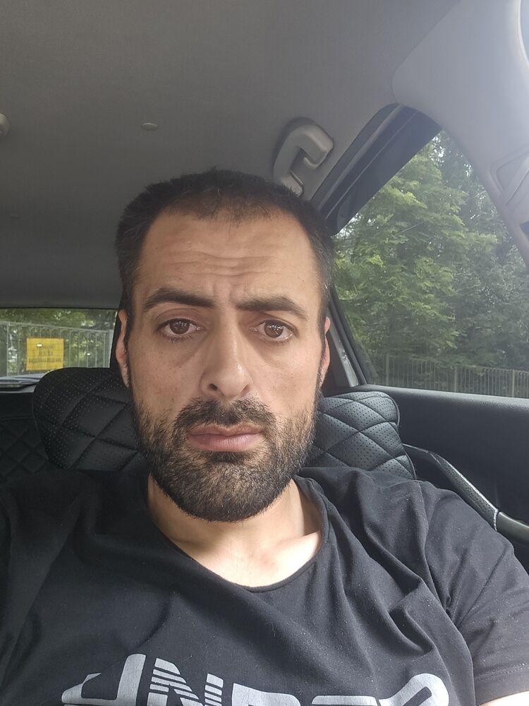  44039917  ARTUR, 34 ,    