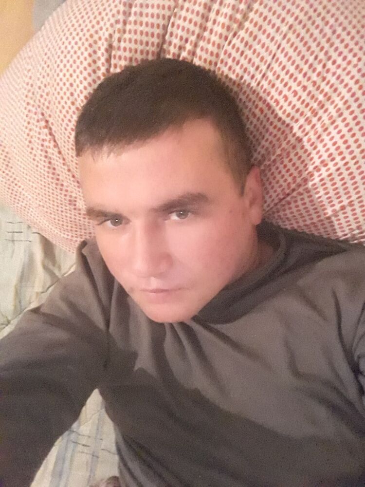  15685137  Andre, 34 ,    