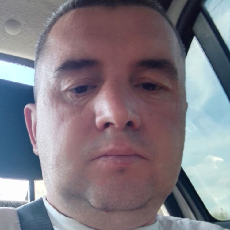  54456747  Denis, 41 ,    -