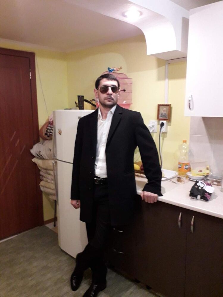  15782387  Andrei, 43 ,    