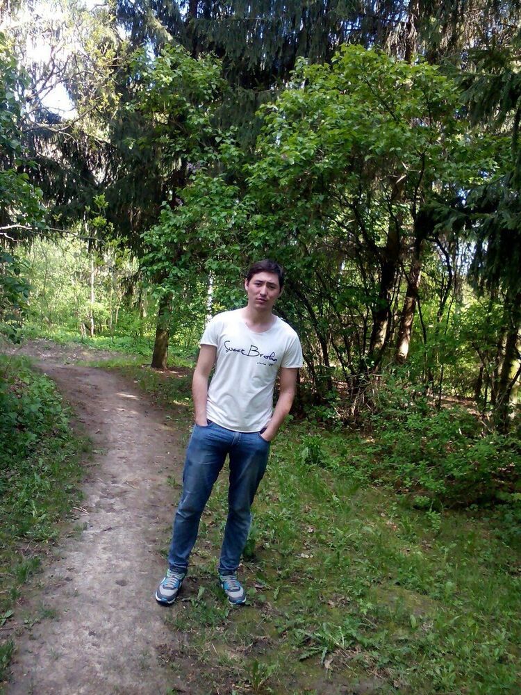  9242607  Bekzot, 31 ,    