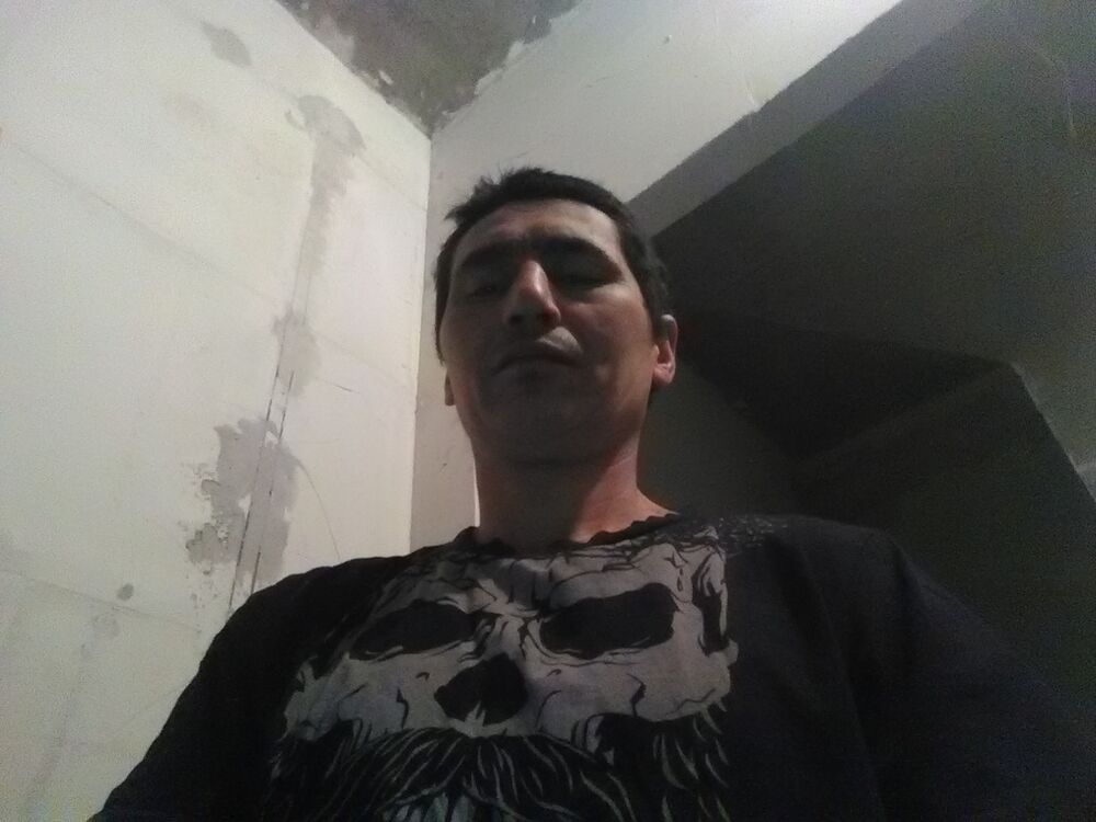  32352067  , 37 ,    
