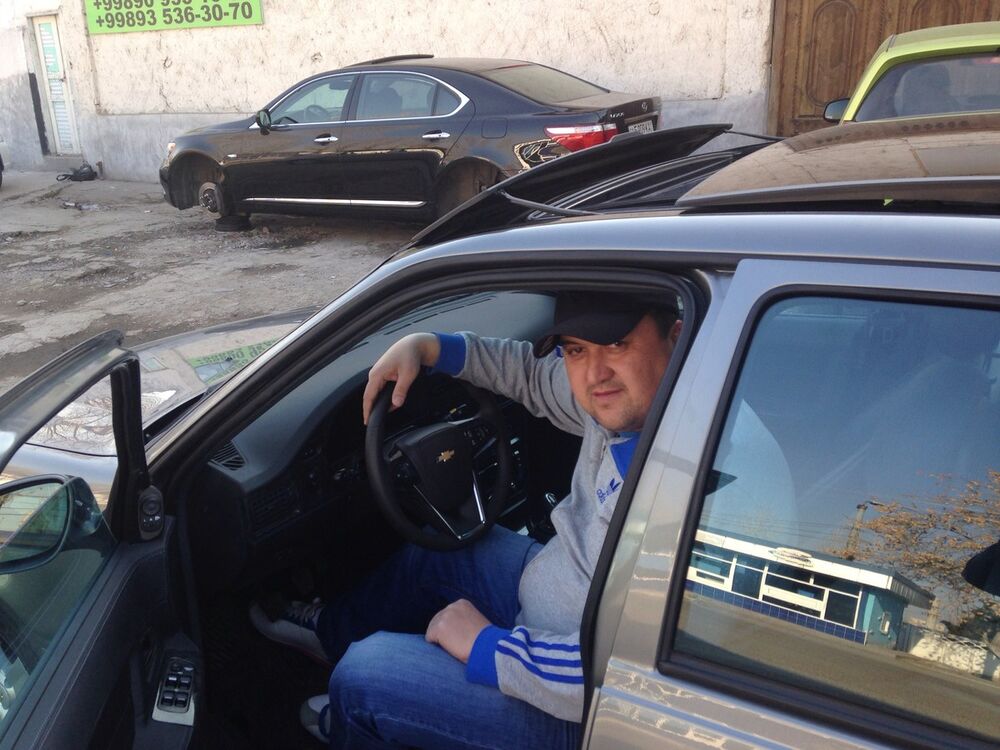  4521987  Nosir, 50 ,    