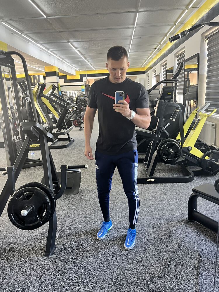  King George,   , 32 ,   ,   