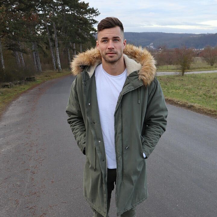 ,   Bruno, 42 ,     , c 