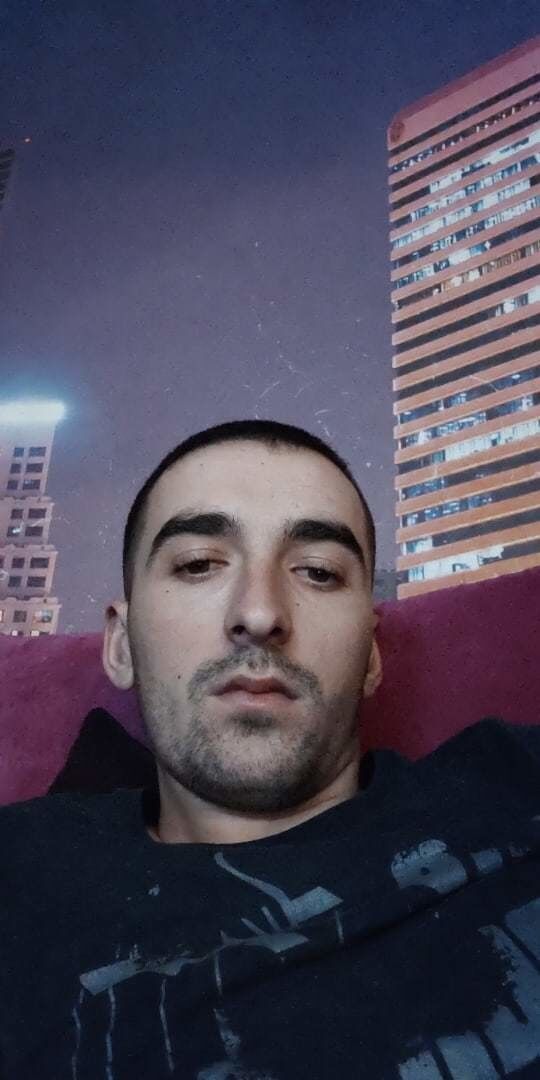  19136057  , 28 ,    