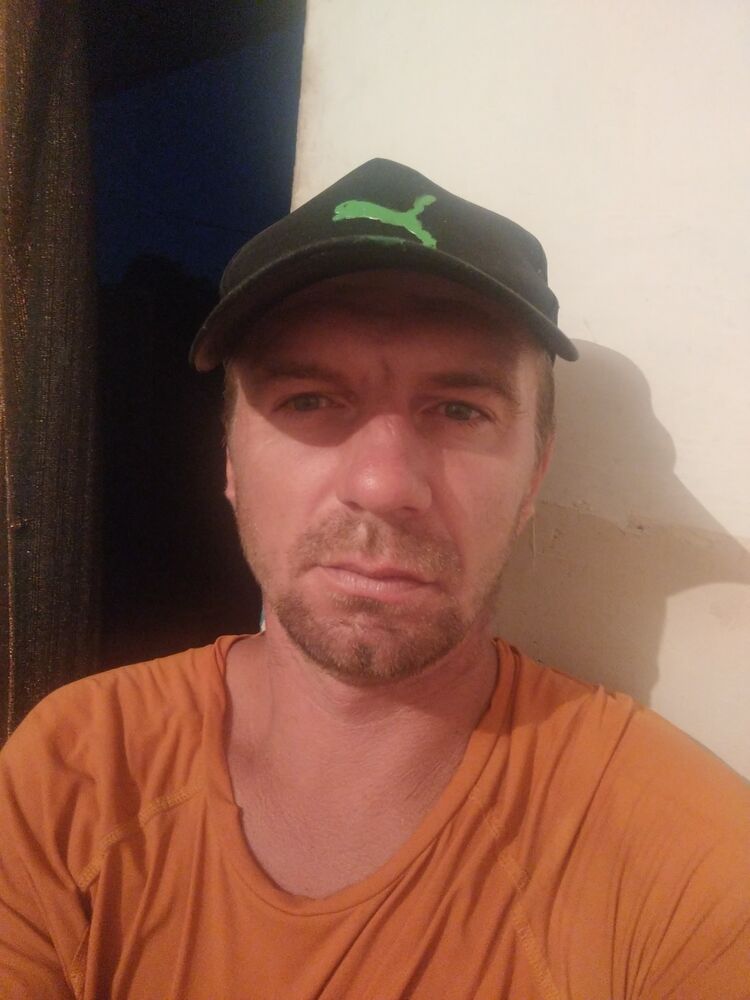  43855737  , 37 ,    
